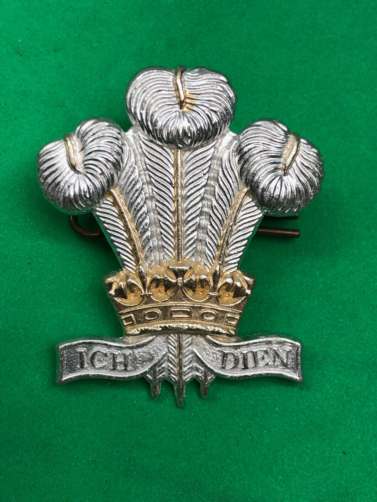 Genuine British Army Royal Regiment of Wales Cap Badge – The Militaria Shop