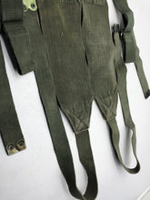 Charger l&#39;image dans la galerie, Original WW2 British Army 44 Pattern Equipment Y Straps / Cross Straps
