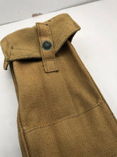 Charger l&#39;image dans la galerie, Original WW2 Canadian Army 37 Pattern Extra Bren Pouch Rear - 1940 Dated
