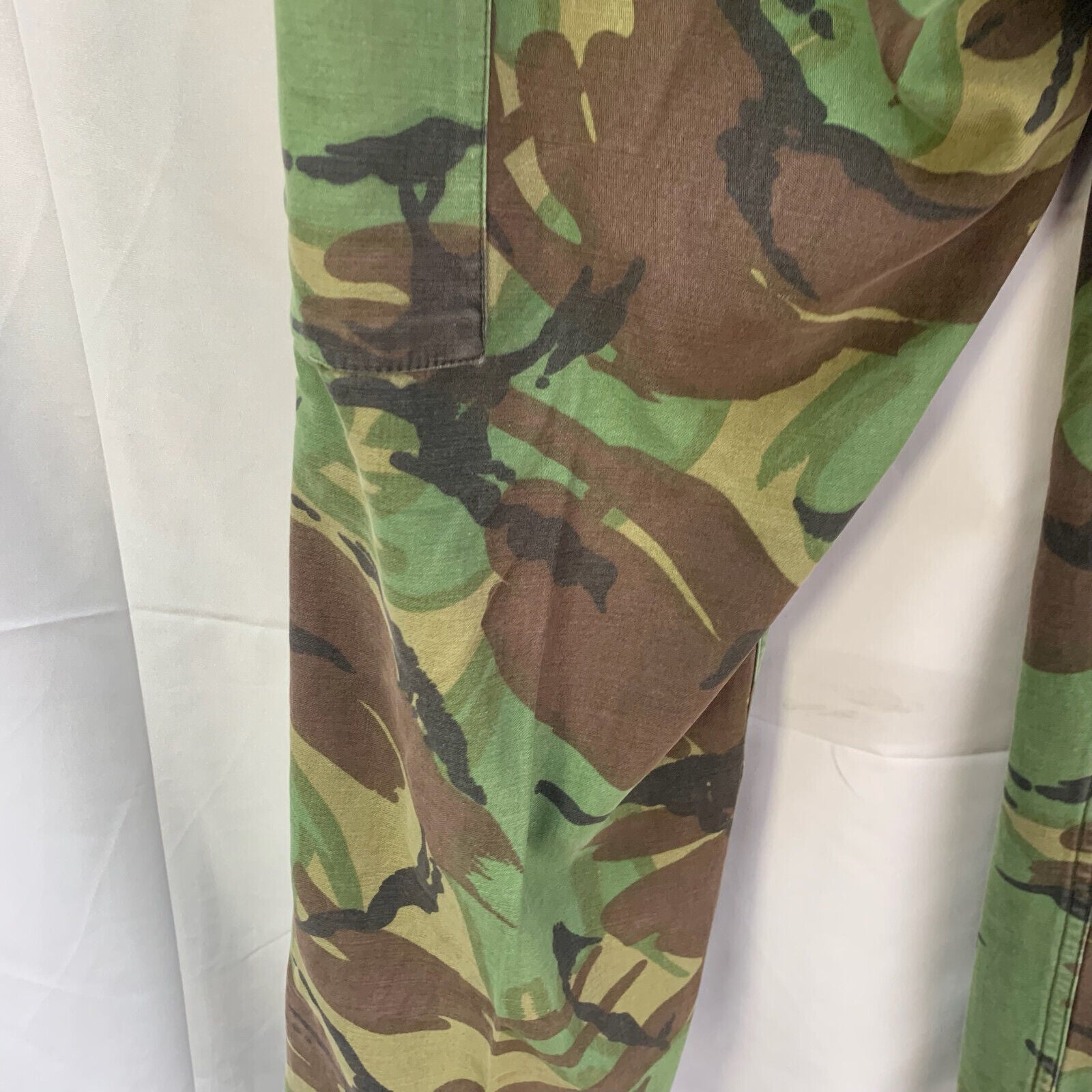 Genuine British Army 68 Pattern DPM Jungle Camouflaged Trousers - Size 28" Waist - The Militaria Shop