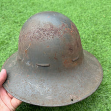 Charger l&#39;image dans la galerie, Original WW2 British Home Front Civillian Zuckerman Helmet &amp; Liner - 1941 Dated
