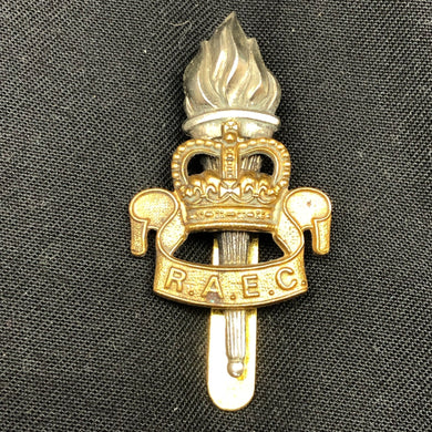 Genuine British Army Cap Badge - Royal Army Educational Corps - The Militaria Shop
