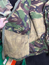 Load image into Gallery viewer, Surplus British Army Woodland DPM Smock Combat Jacket -Size 170/112 - The Militaria Shop
