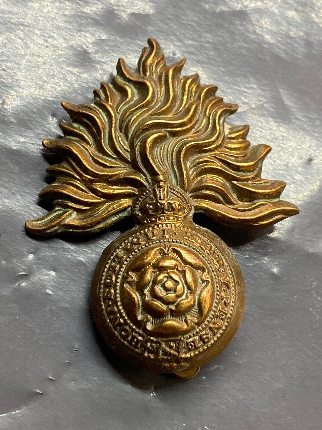 Original WW1 / WW2 British Army London Fusiliers Cap Badge