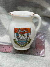 Lade das Bild in den Galerie-Viewer, Original Vintage Crested China Ware Jug - SHANKLIN - Isle of Wight
