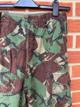 Charger l&#39;image dans la galerie, Original British Army 1968 Pattern Combat Trousers - Size 1 - 30&quot; Waist
