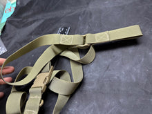 Lade das Bild in den Galerie-Viewer, Genuine British Army SA80 Small Army Sling - New Old Stock - Tan
