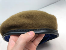 Charger l&#39;image dans la galerie, Genuine British Army Guards Regiment Khaki Regimental Beret Hat - Size 56cm
