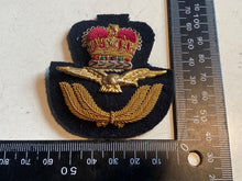 Load image into Gallery viewer, Original British Royal Air Force RAF Officer&#39;s Bullion Cap Badge - Lightly Used
