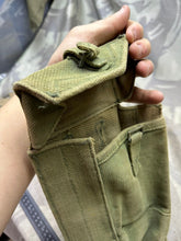 Charger l&#39;image dans la galerie, Original WW2 British Army 37 Pattern Bren Pouch
