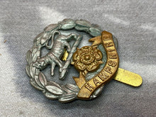 Load image into Gallery viewer, Original British Army WW1 / WW2 The Hamshire Regiment Cap Badge
