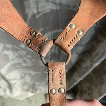 Charger l&#39;image dans la galerie, Original WW1 / WW2 French Army Leather Y Straps
