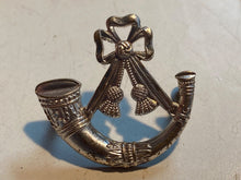 Load image into Gallery viewer, Original British Army Light Infantry Cap / Collar Badge
