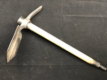 Load image into Gallery viewer, Original WW2 British Army Entrenching Tool &amp; Helve Set - Wartime Dated
