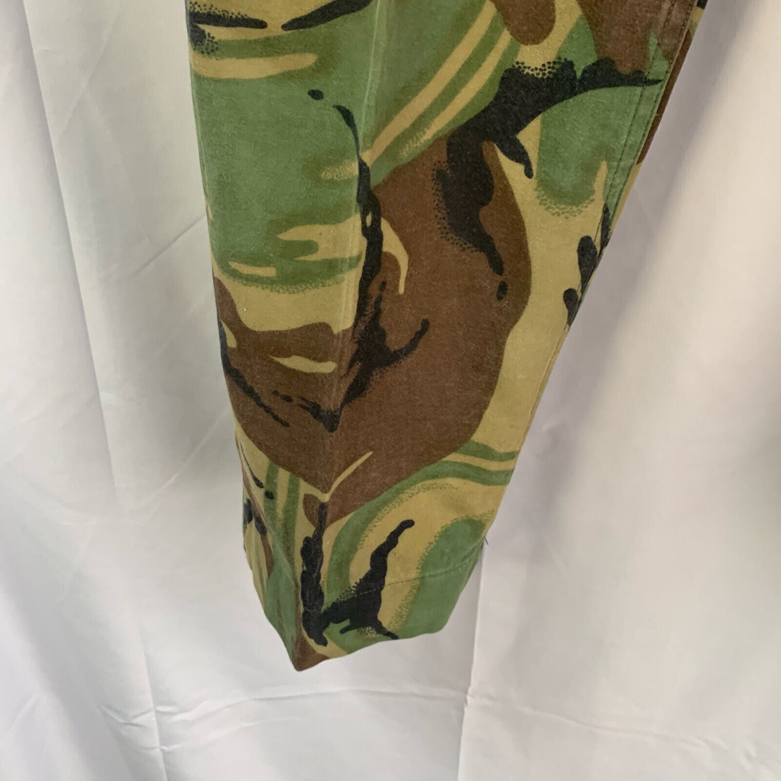 Genuine British Army 68 Pattern DPM Jungle Camouflaged Trousers - Size 29" Waist - The Militaria Shop