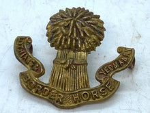 Charger l&#39;image dans la galerie, British Army WW1 Lothains &amp; Border Horse Yeomanry Cap Badge
