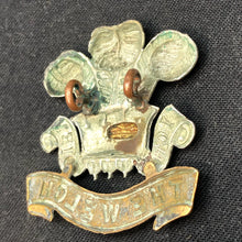 Load image into Gallery viewer, Original WW2 British Army Cap Badge - The Welch - The Militaria Shop
