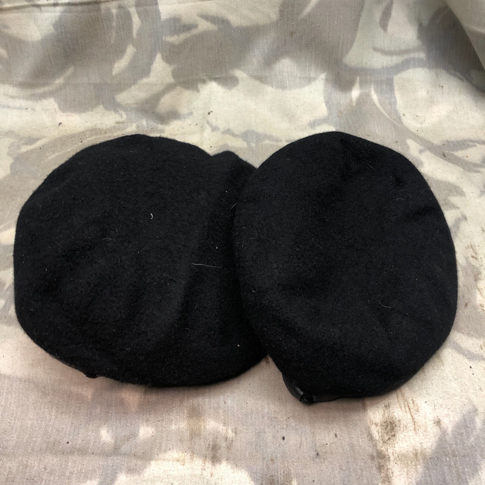 Genuine British Army Forces Beret - RTR Royal Tank Regiment - Size 55 - The Militaria Shop