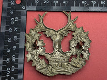 Load image into Gallery viewer, Original WW2 British Army Gordon Highlanders Scottish Regiment Cap Badge
