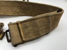 Charger l&#39;image dans la galerie, Original WW2 British Army 37 Pattern Soldiers Belt - Size Normal - 38&quot; Waist
