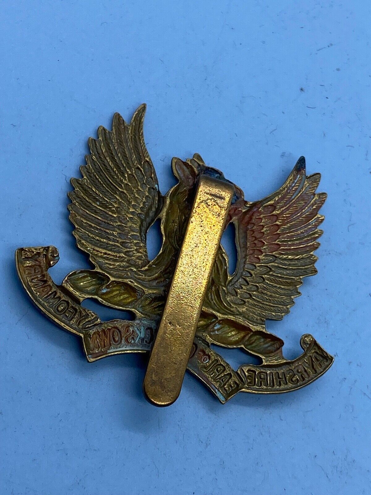 Original British Army WW1 British Army Ayrshire Earl of Carrick's Own Cap Badge - The Militaria Shop