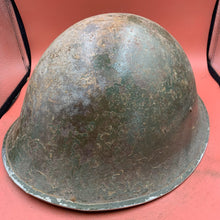 Lade das Bild in den Galerie-Viewer, Original britische / kanadische Armee WW2 Soldaten Military Combat Mk3 Turtle Helm 
