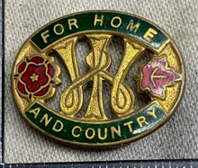 Charger l&#39;image dans la galerie, Original WW2 British Women&#39;s Institute for Home and Country Federation Badge
