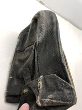 Load image into Gallery viewer, Original WW2 Canadian Army 37 Pattern Bren Pouch
