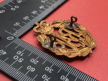 Charger l&#39;image dans la galerie, Genuine British Royal Air Force RAF Cap Badge
