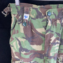 Charger l&#39;image dans la galerie, Genuine British Army DPM Combat Trousers - Size 82/80/96
