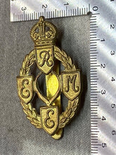 Load image into Gallery viewer, Original WW1 /WW2 British Army Royal Electrical &amp; Mechanical Engineers Cap Badge
