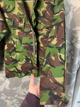 Charger l&#39;image dans la galerie, Genuine British Army DPM Lightweight Combat Jacket - Size 170/88
