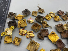 Charger l&#39;image dans la galerie, Original Bulk Lot of British Army Officers Rank Pips &amp; Crowns
