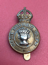 Charger l&#39;image dans la galerie, Original WW2 British Army Catering Corps Kings Crown Cap Badge
