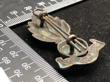 Load image into Gallery viewer, Original WW2 British Army Royal Artillery Cap Badge
