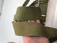 Charger l&#39;image dans la galerie, Original WW2 British Army 37 Pattern Belt &amp; Shoulder Straps Set - 38&quot; Waist
