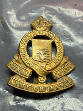 Load image into Gallery viewer, Original British Army WW1 / WW2 Royal Army Ordnance Corps Cap Badge
