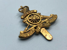 Load image into Gallery viewer, Genuine British Army Royal Artillery Cap Badge - Queen&#39;s Crown
