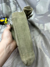 Charger l&#39;image dans la galerie, Original WW2 British Army 37 Pattern Bren Pouch
