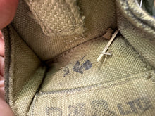 Load image into Gallery viewer, Original WW2 Britsh Army Vickers Long Range Sight Bag - 1943 Dated
