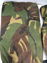 Lade das Bild in den Galerie-Viewer, Genuine British Army Surplus DPM Camouflaged Gaiters - Size Long
