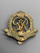 Charger l&#39;image dans la galerie, Original British Army WW2 Military Police Cap Badge
