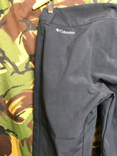 Load image into Gallery viewer, Vintage Women&#39;s Colombia Sportswear Trousers - Size 10 - 30&quot; Waist - The Militaria Shop
