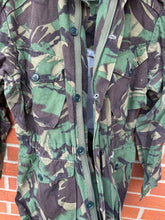 Load image into Gallery viewer, Genuine British Army DPM Camouflaged Combat Smock Jacket - Size 170/96
