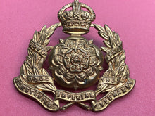 Lade das Bild in den Galerie-Viewer, WW2 British Army Derbyshire Imperial Yeomanry Cap Badge
