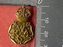 Load image into Gallery viewer, Original British Army Women&#39;s Royal Army Corps Gilt Collar Badges
