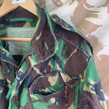 Lade das Bild in den Galerie-Viewer, Genuine British Army Smock Combat Jungle DPM Camouflage - Size 170/104
