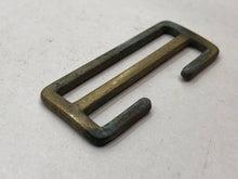 Charger l&#39;image dans la galerie, Original WW2 British Army Small Pack / Large Pack Strap Brass Buckle
