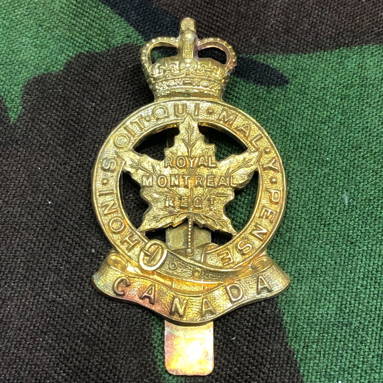 Original Canadian Army Royal Montreal Regiment Cap Badge - The Militaria Shop