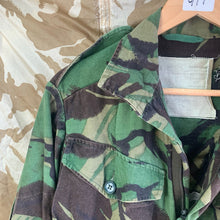 Lade das Bild in den Galerie-Viewer, Genuine British Army Smock Combat Jungle DPM Camouflage - Size 160/88
